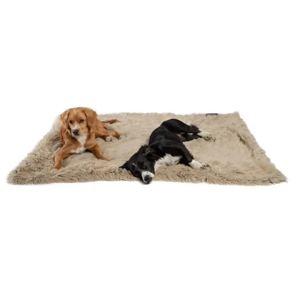 BEST FRIENDS BY SHERI BLANKET SHAG TAUPE 40X50